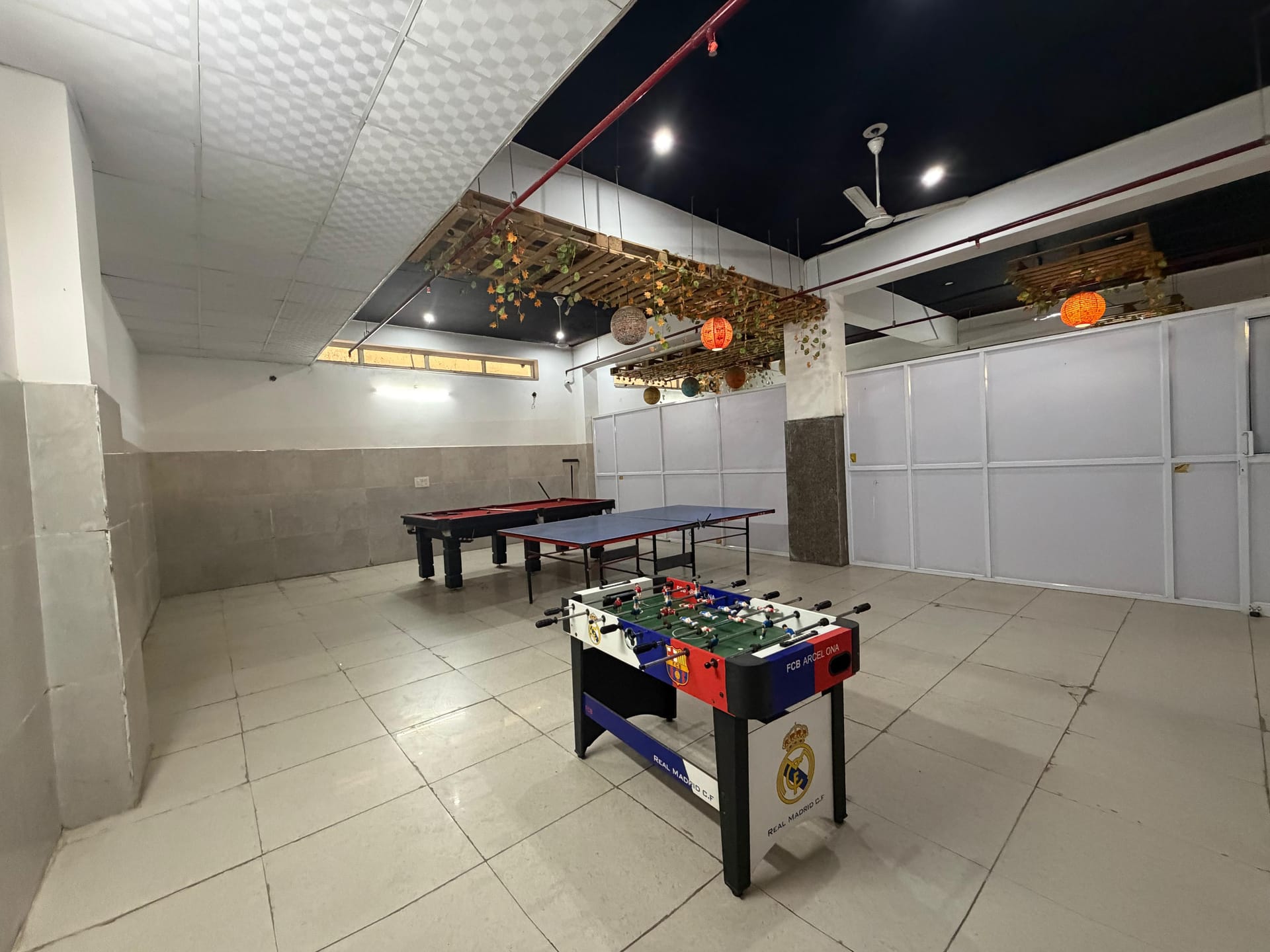 White House Girls Hostel Gallery Image 7